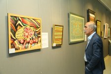 В Баку открылась выставка работ Фидан Амировой "По следам узоров..." – яркие краски души художницы  (ФОТО)
