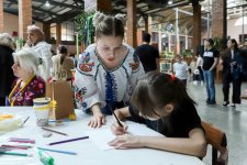 В Баку прошел фестиваль Vesnyanka – как приготовить борщ под песни и танцы   (ФОТО)