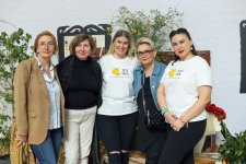 В Баку прошел фестиваль Vesnyanka – как приготовить борщ под песни и танцы   (ФОТО)