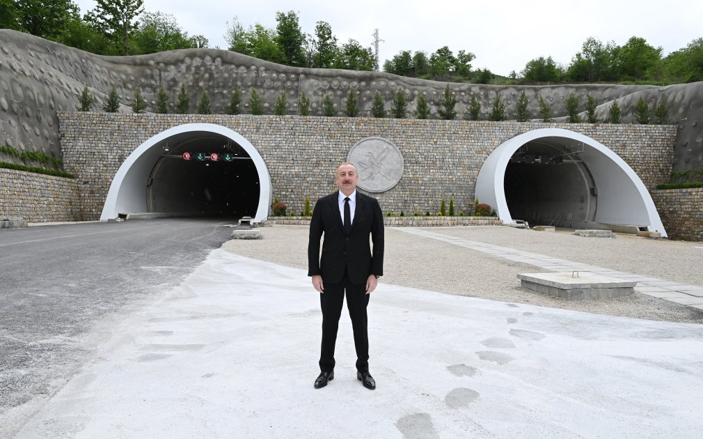 President Ilham Aliyev inspects construction progress of Ahmadbayli-Fuzuli-Shusha highway, attends opening of first tunnel (PHOTO/VIDEO)