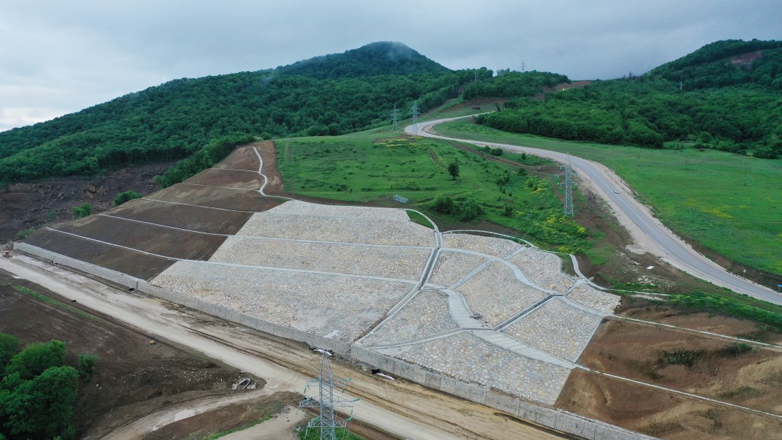 President Ilham Aliyev inspects construction progress of Ahmadbayli-Fuzuli-Shusha highway, attends opening of first tunnel (PHOTO/VIDEO)