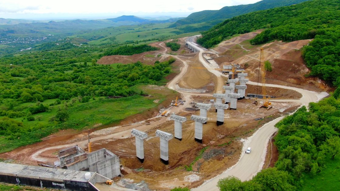 President Ilham Aliyev inspects construction progress of Ahmadbayli-Fuzuli-Shusha highway, attends opening of first tunnel (PHOTO/VIDEO)