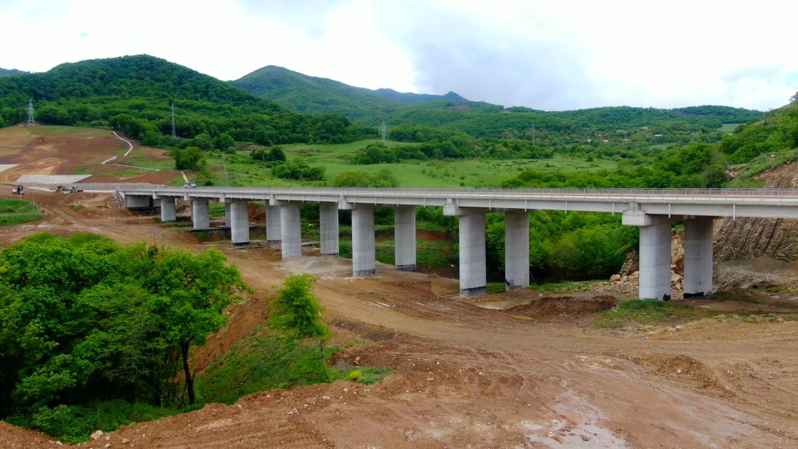 President Ilham Aliyev inspects construction progress of Ahmadbayli-Fuzuli-Shusha highway, attends opening of first tunnel (PHOTO/VIDEO)