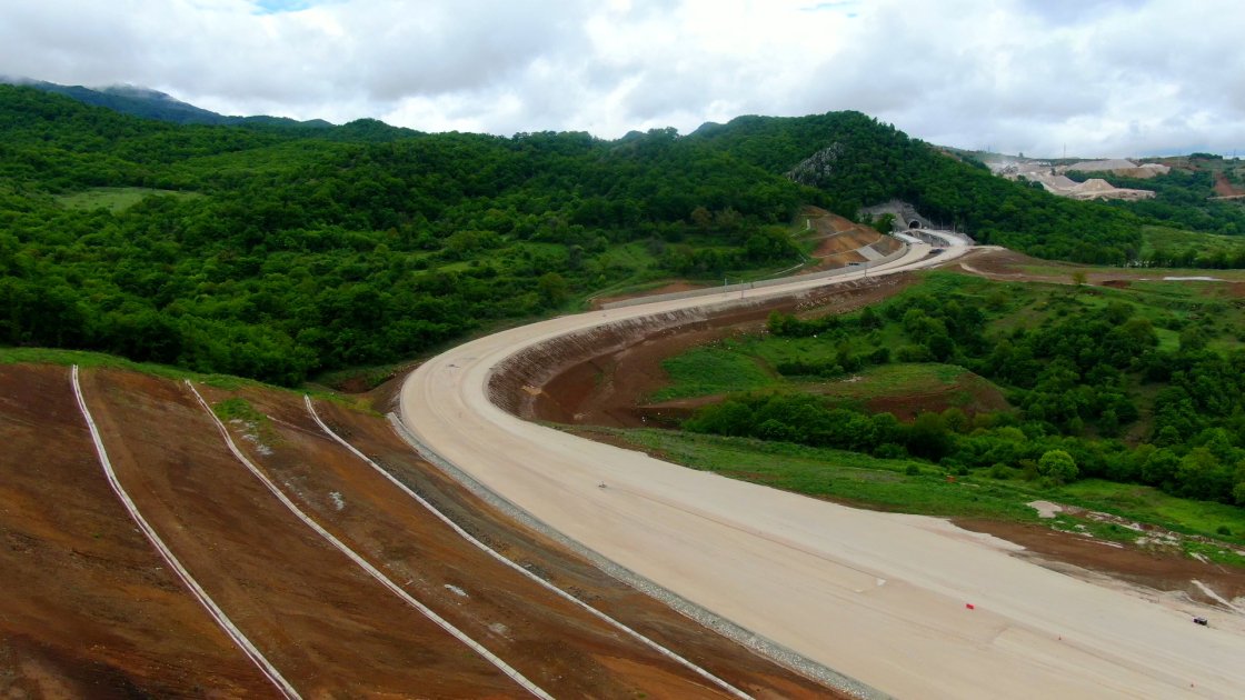President Ilham Aliyev inspects construction progress of Ahmadbayli-Fuzuli-Shusha highway, attends opening of first tunnel (PHOTO/VIDEO)