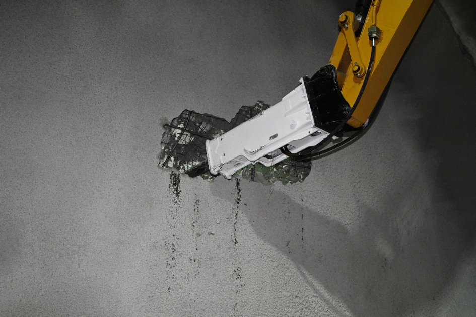 President Ilham Aliyev inspects construction progress of Ahmadbayli-Fuzuli-Shusha highway, attends opening of first tunnel (PHOTO/VIDEO)