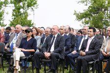 Президент Ильхам Алиев и Первая леди Мехрибан Алиева приняли участие в открытии VII Международного музыкального фестиваля «Харыбюльбюль» в Шуше (ФОТО/ВИДЕО)