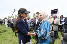 Президент Ильхам Алиев и Первая леди Мехрибан Алиева приняли участие в открытии VII Международного музыкального фестиваля «Харыбюльбюль» в Шуше (ФОТО/ВИДЕО)