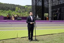 Президент Ильхам Алиев и Первая леди Мехрибан Алиева приняли участие в открытии VII Международного музыкального фестиваля «Харыбюльбюль» в Шуше (ФОТО/ВИДЕО)