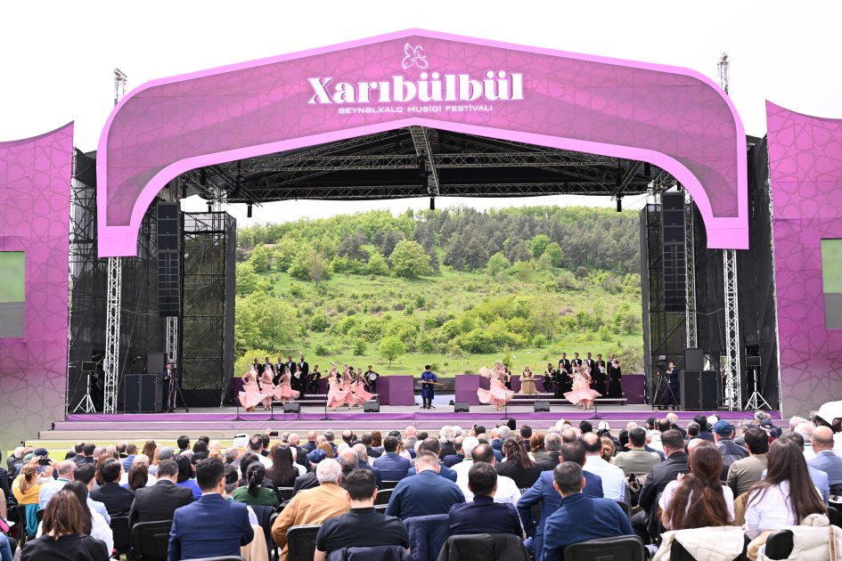 Azerbaijan portrays grand opening of 7th Kharibulbul Int'l Music Festival (PHOTO)