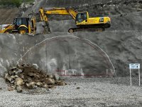 Представители СМИ ознакомились со строительными работами на автомобильной дороге Ханкенди-Шуша-Лачин (ФОТО)