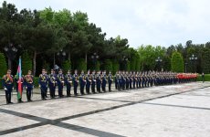 В Баку состоялась церемония официальной встречи Президента Республики Беларусь Александра Лукашенко (ВИДЕО/ФОТО)