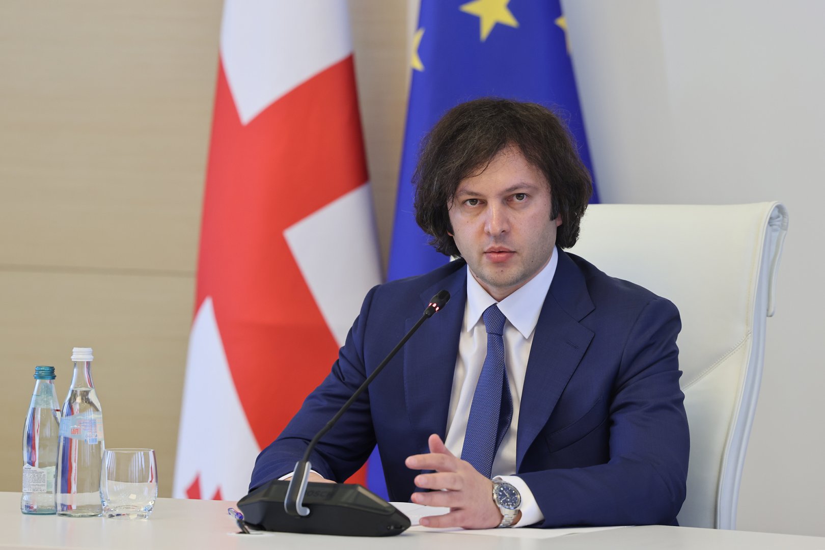 Премьер-министр Грузии поздравил Президента Ильхама Алиева