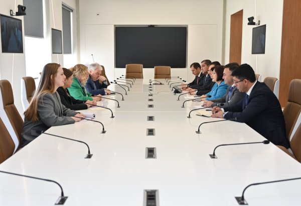Azerbaijani parliament speaker briefs UN Geneva's Director-General on COP29 (PHOTO)