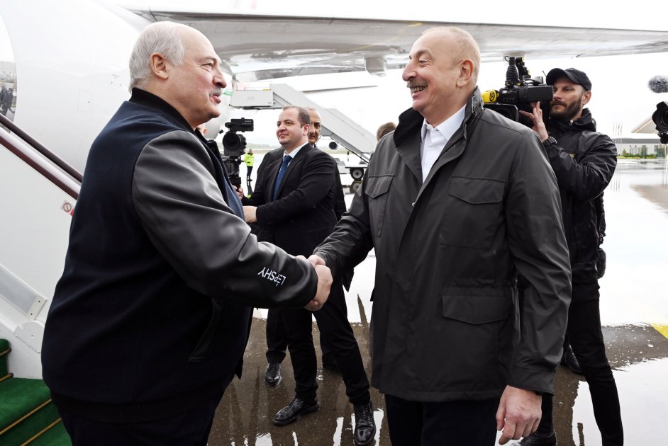 Президент Беларуси Александр Лукашенко прибыл в Физулинский район (ВИДЕО/ФОТО)