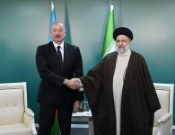 Состоялась встреча Президента Ильхама Алиева и Президента Сейида Ибрахима Раиси с участием делегаций (ФОТО)