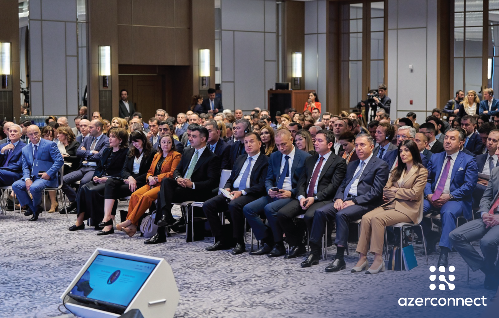 Azerconnect Group приняла участие в Бизнес-форуме, проводимом в рамках COP29 (ФОТО)