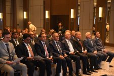 В Баку завершился первый день Форума здоровья растений "Во имя зеленого мира" (ФОТО)