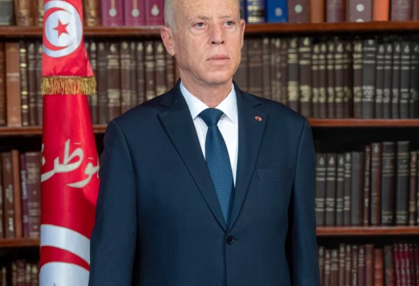 Президент Туниса впервые посетил Иран