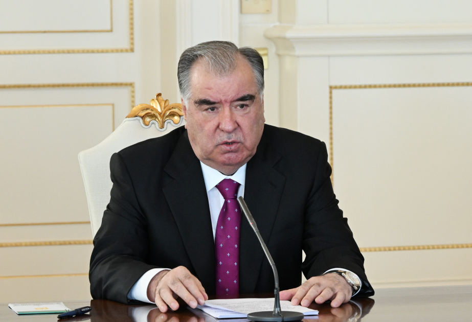 Эмомали Рахмон поздравил Президента Ильхама Алиева с праздником Новруз