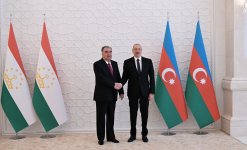 Состоялась церемония официальной встречи президента Таджикистана Эмомали Рахмона (ФОТО)