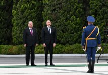 Состоялась церемония официальной встречи президента Таджикистана Эмомали Рахмона (ФОТО)