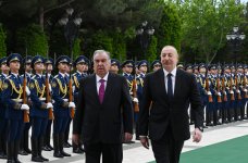 Состоялась церемония официальной встречи президента Таджикистана Эмомали Рахмона (ФОТО)