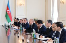 Состоялась встреча Президента Ильхама Алиева и Президента Эмомали Рахмона в расширенном составе (ФОТО)