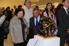 В Центре Гейдара Алиева открылась выставка "Линии невидимого" (ФОТО/ВИДЕО)