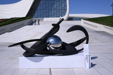 В Центре Гейдара Алиева открылась выставка "Линии невидимого" (ФОТО/ВИДЕО)
