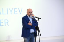 В Центре Гейдара Алиева открылась выставка "Линии невидимого" (ФОТО/ВИДЕО)