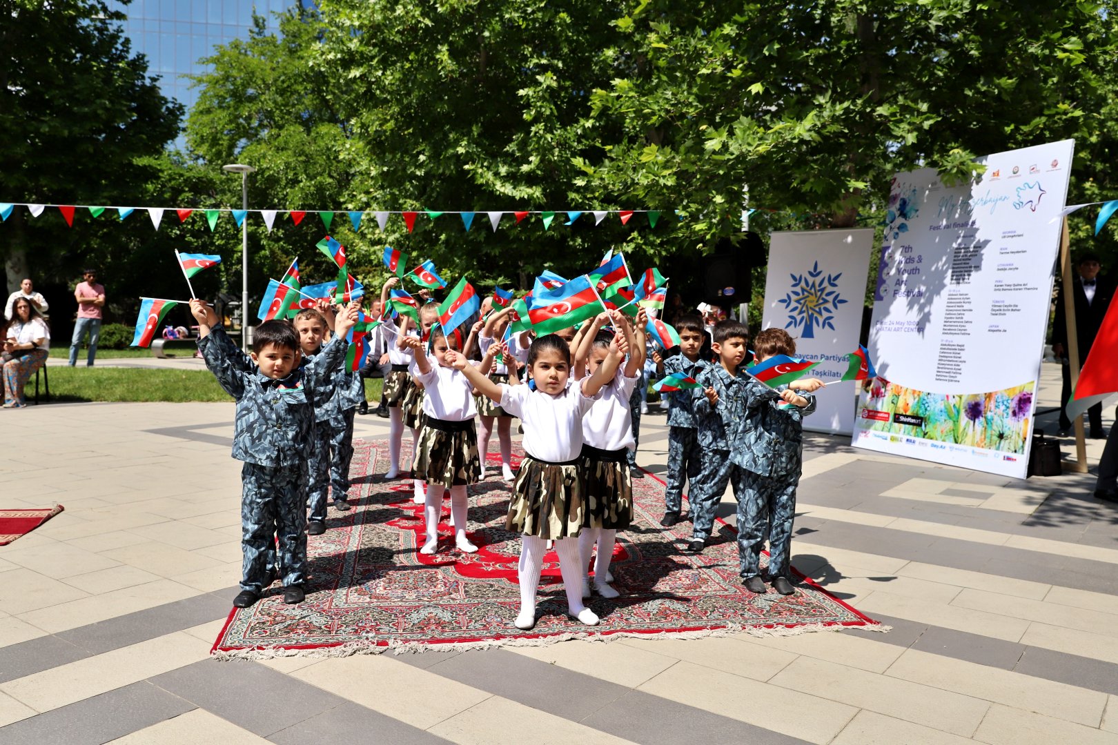 В Баку под открытым небом прошел международный фестиваль  "Мой Азербайджан"   (ФОТО)