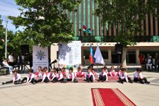 В Баку под открытым небом прошел международный фестиваль  "Мой Азербайджан"   (ФОТО)