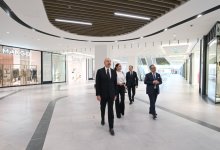 Президент Ильхам Алиев и Первая леди Мехрибан Алиева приняли участие в презентации проекта Crescent Bay и открытии торгового центра Crescent Mall в Баку (ФОТО/ВИДЕО)