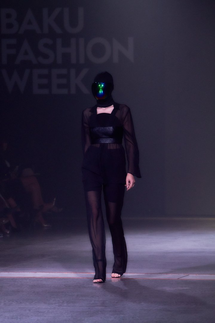 Baku Fashion Week 2024 – флористика, авангард, свет и тьма (ФОТО)