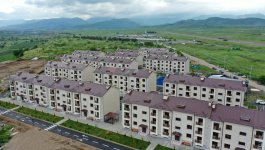 President Ilham Aliyev, First Lady Mehriban Aliyeva view conditions of 15 multi-apartment buildings in Khojaly city (PHOTO)