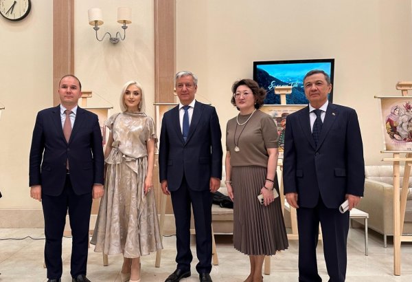 Фонд тюркской культуры и наследия и Гюльнара Халилова представили проект "Лица Карабаха" (ФОТО)