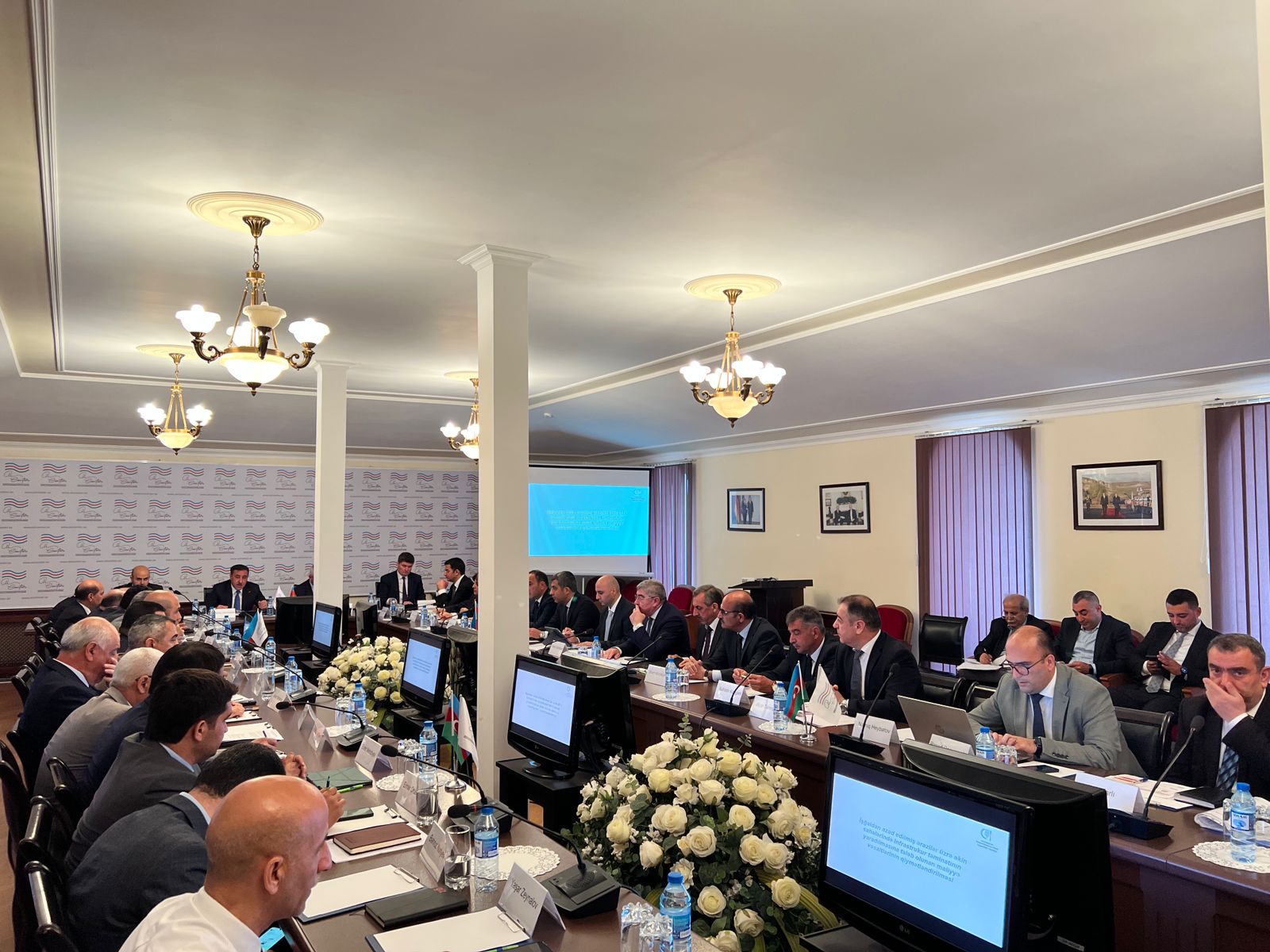 Azerbaijan holds regular meeting on liberated areas' urban development issues (PHOTO)