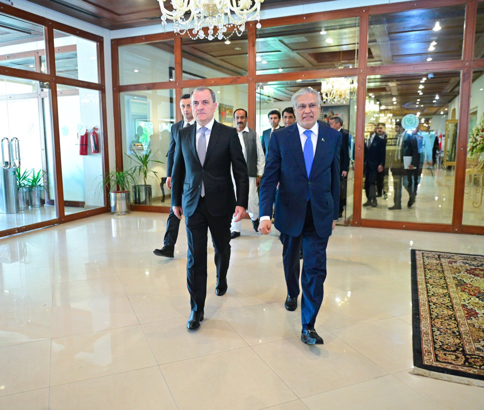 Azerbaijani and Pakistani FMs hold meeting in Islamabad (PHOTO)
