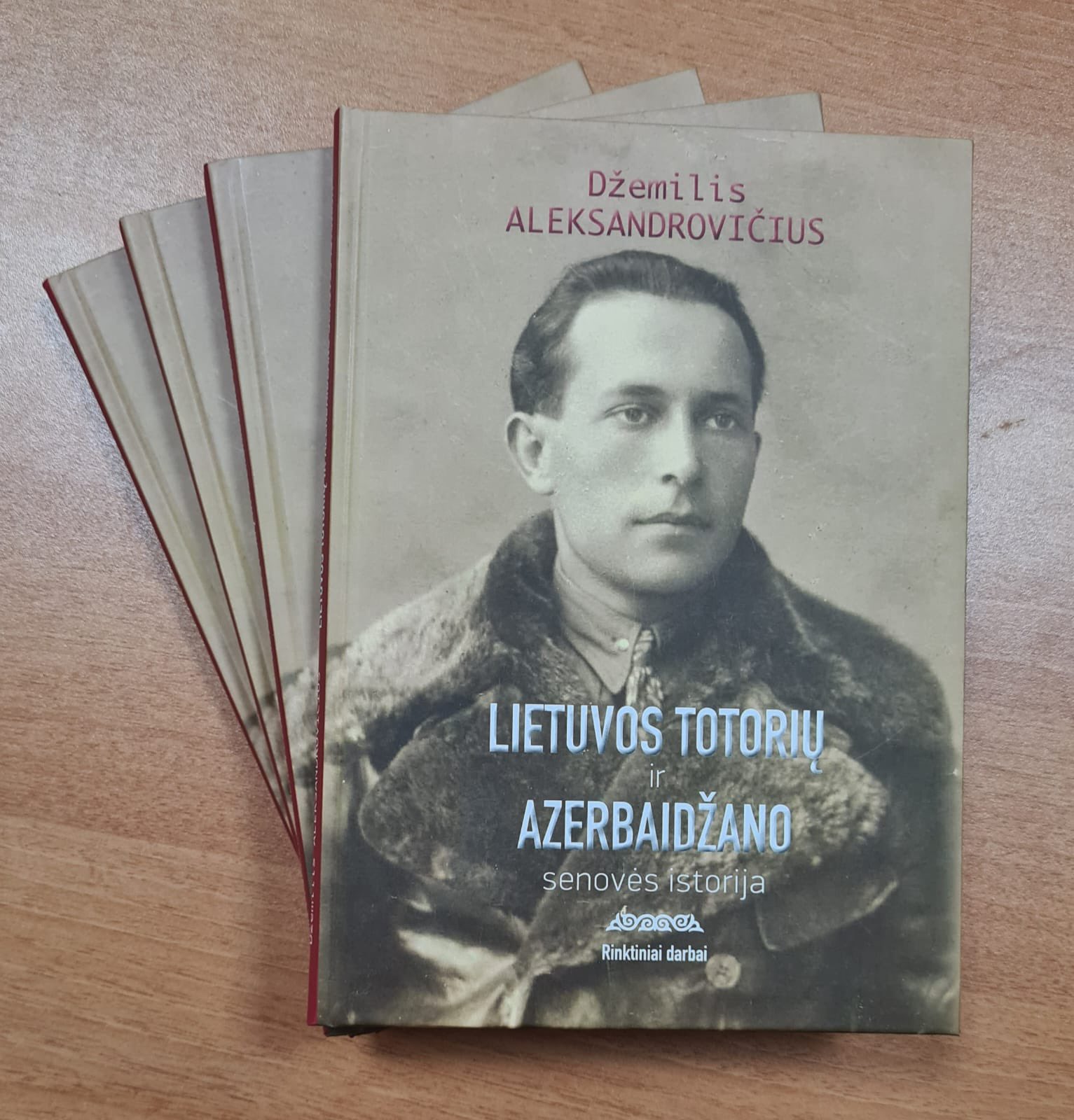 Новая книга истории, изданная посольством Азербайджана в Литве, получила поддержку ЮНЕСКО