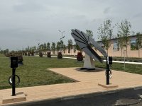 Azerbaijani A-Z Czech Engineering, US Smartflower Solar strike co-op deal (PHOTO/VIDEO)