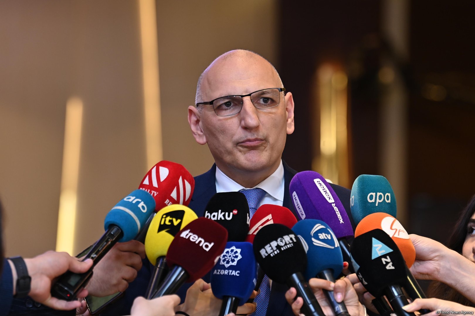 Азербайджан ждет от Армении передачи точных данных о минах - Эльчин Амирбеков
