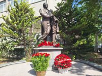 Он наша гордость - в Баку почтили память Бюльбюля (ФОТО)