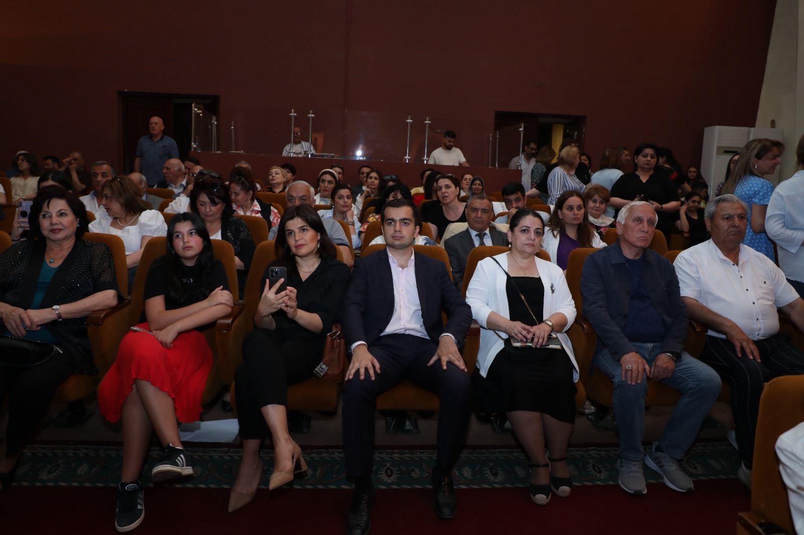 "Xan qızı" Бакинского муниципального театра – судьбоносные встречи и важные решения Хуршидбану Натаван (ФОТО)