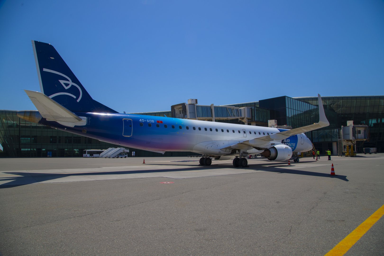 Baku airport welcomed the first flight of Air Montenegro (PHOTO) - Trend.Az