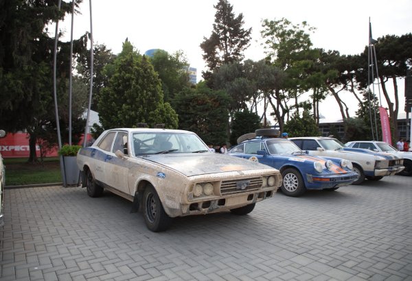 В Баку впервые прошла международная гонка Peking to Paris Motors Challenge (ФОТО)