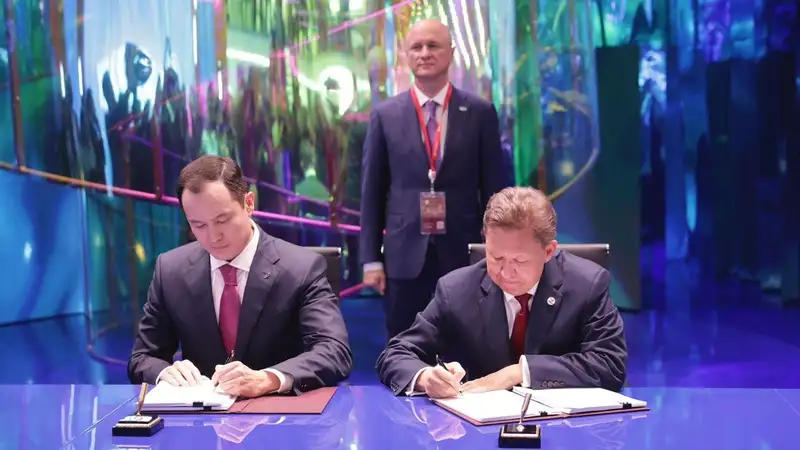 QazaqGaz и "Газпром" договорились о транзите природного газа через территорию Казахстана