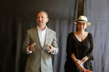 "Азерхалча" и Айдан Салахова представили эксклюзивную коллекцию ковра-триптиха "Женщина" (ФОТО)