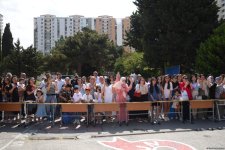 В школах Азербайджана прозвучал "Последний звонок" (ФОТОРЕПОРТАЖ)