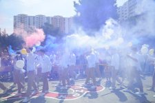 В школах Азербайджана прозвучал "Последний звонок" (ФОТОРЕПОРТАЖ)