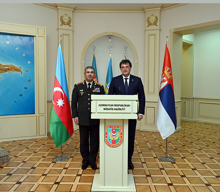 Обсуждено военное сотрудничество между Азербайджаном и Сербией (ФОТО)